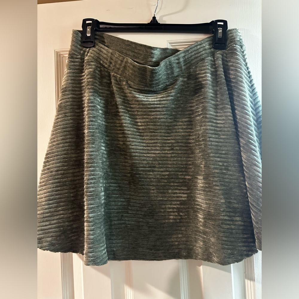 So Kohs large Olive green velvet skirt